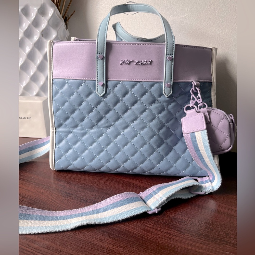 Betsy Johnson GUC crossbody bag. **Call out- handle has fraying (see pics). **